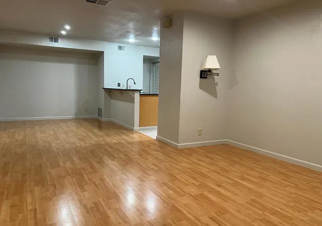 4th image of 310 Hackamore Ln, Fremont, CA 94539 | MLS# ML82049360