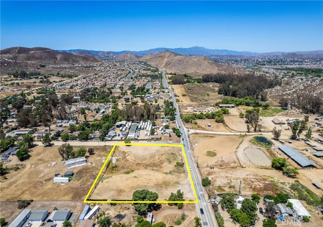 Photo 3 of Sale Pending at 0 Hawthorne, Menifee, CA 92584 | MLS# DW26118146 | Listing updated on 2026-09-17