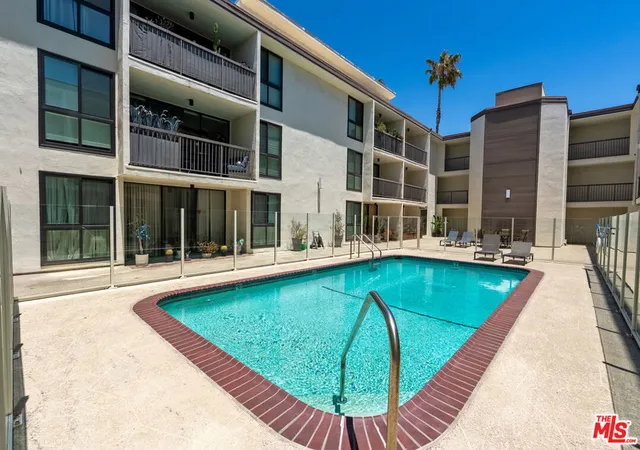 21st image of 911 N Kings Rd #321, West Hollywood, CA 90069 | MLS# 26841029