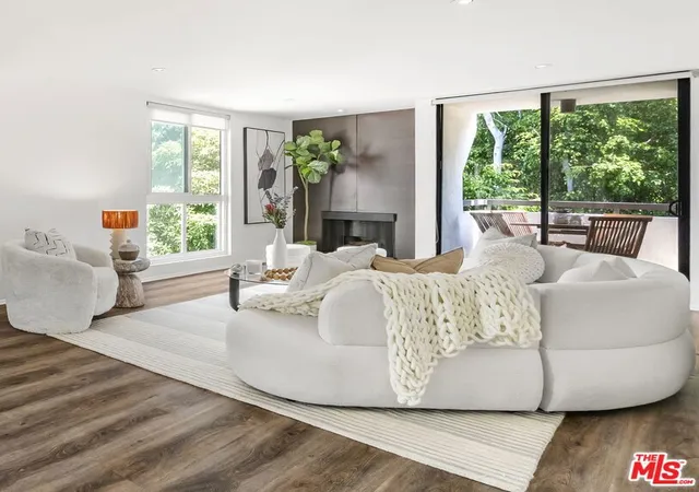 4th image of 911 N Kings Rd #321, West Hollywood, CA 90069 | MLS# 26841029
