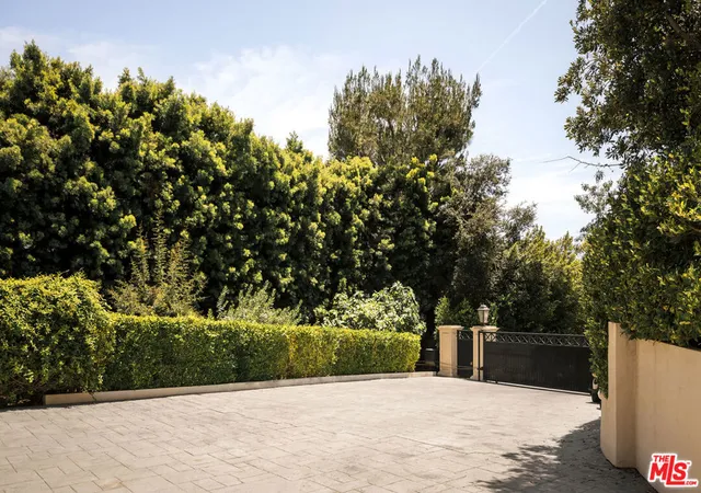 4th image of 9575 Lime Orchard Rd, Beverly Hills, CA 90210 | MLS# 26841195