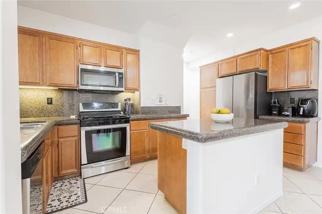 Listing Photo 2 - Condo for sale in 27923 Cactus Ave located at 27923 Cactus Ave, Moreno Valley, CA 92555 - Unit 27923 Cactus Ave