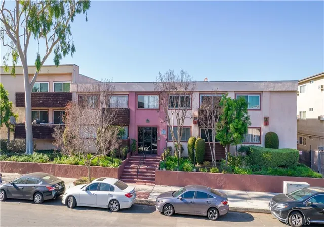 Homes for sale in Encino, CA | 5403 Newcastle Ave #12, Encino, CA 91316 | MLS# SR26119185