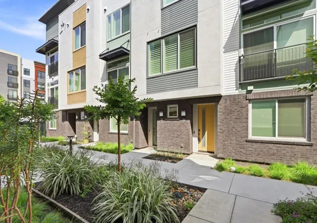 3rd image of 214 Proximity Wy, San Jose, CA 95110 | MLS# ML82049401