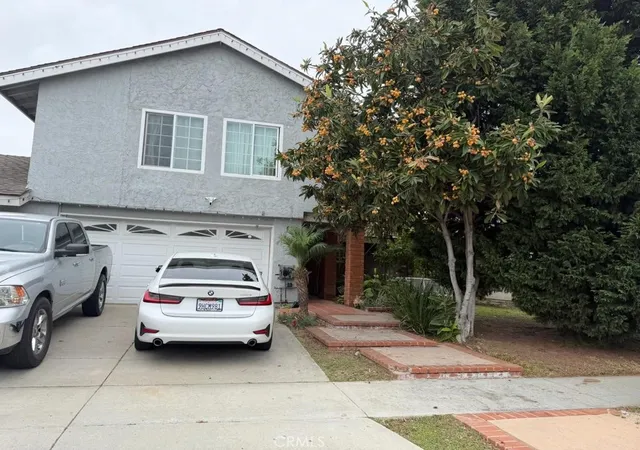 Homes for sale in Santa Ana, CA | 2305 W Hemlock, Santa Ana, CA 92704 | MLS# CV26119106