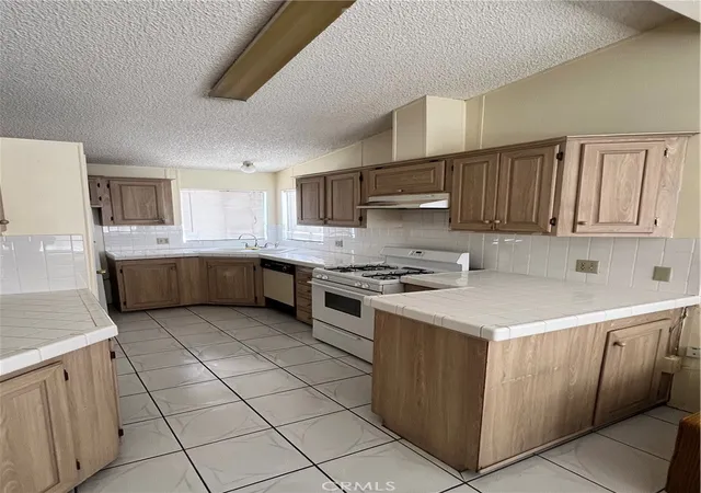 Homes for sale in Paramount, CA | 16707 Garfield Ave #2008, Paramount, CA 90723 | MLS# DW26119209