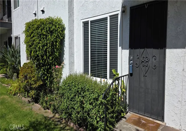 Homes for sale in Long Beach, CA | 1057 E Appleton, Long Beach, CA 90802 | MLS# PW26068728