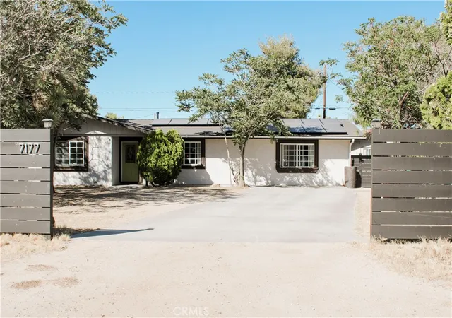 Homes for sale in Yucca Valley, CA | 7177 Sunny Pl, Yucca Valley, CA 92284 | MLS# JT26118084