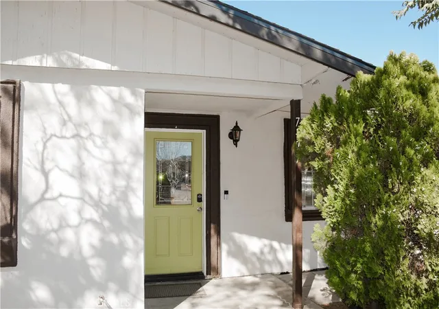 Homes for sale in Yucca Valley, CA | 7177 Sunny Pl, Yucca Valley, CA 92284 | MLS# JT26118084