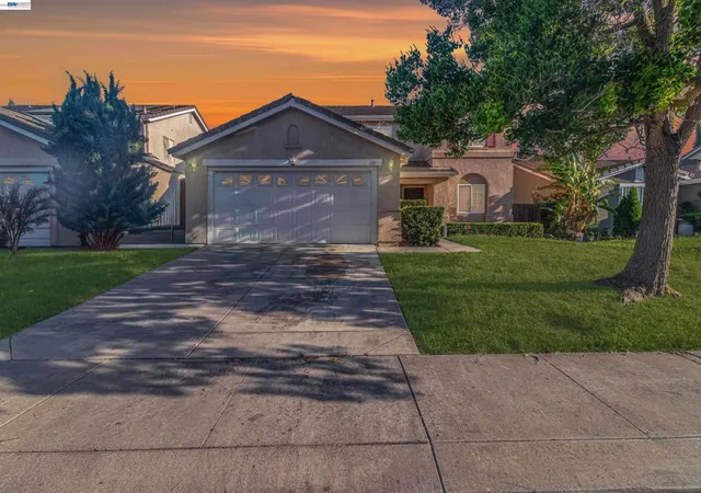Homes for sale in Stockton, CA | 1110 Royal Blue Dr, Stockton, CA 95206 | MLS# 41136827