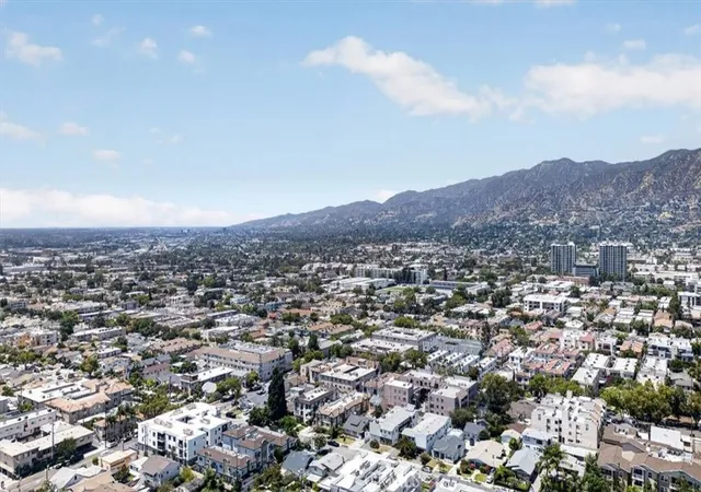 image of 361 Salem St, Glendale, CA 91203