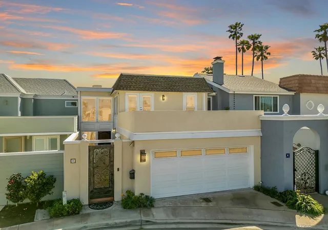 Photo 2 of Sale Pending at 4 Gingertree Ln, Coronado, CA 92118 | MLS# 260013293SD | Listing updated on 2026-07-02