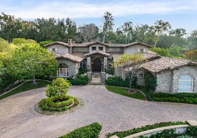 Homes for sale in Rancho Santa Fe, CA | 6627 Calle Ponte Bella, Rancho Santa Fe, CA 92091 | MLS# NDP2605271