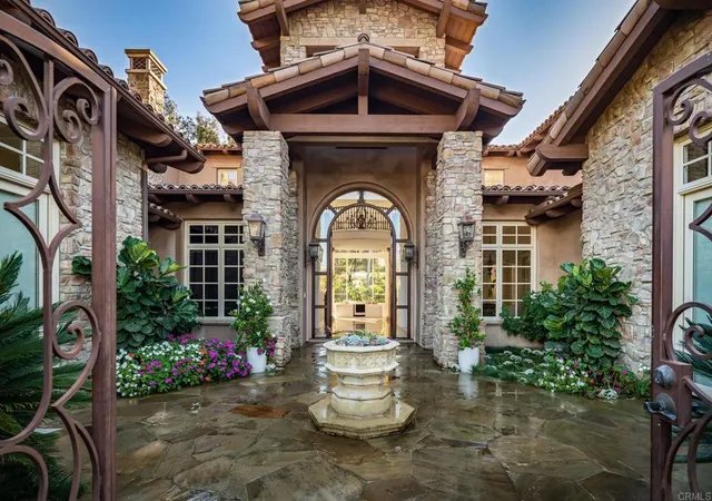Homes for sale in Rancho Santa Fe, CA | 6627 Calle Ponte Bella, Rancho Santa Fe, CA 92091 | MLS# NDP2605271