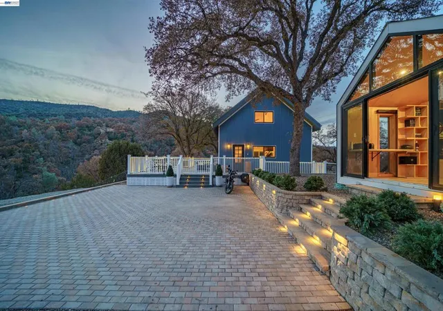 Photo 2 of Single family home for sale at 21000 Mines Rd, Livermore, CA 94550 | MLS# 41136835 | Listing updated on 2026-09-24