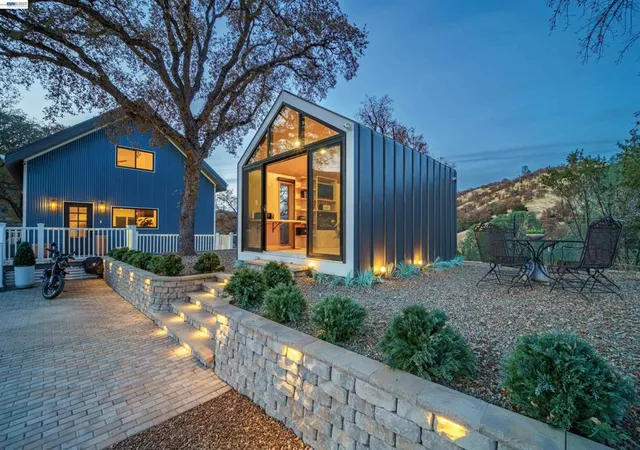 Photo 3 of Single family home for sale at 21000 Mines Rd, Livermore, CA 94550 | MLS# 41136835 | Listing updated on 2026-09-24