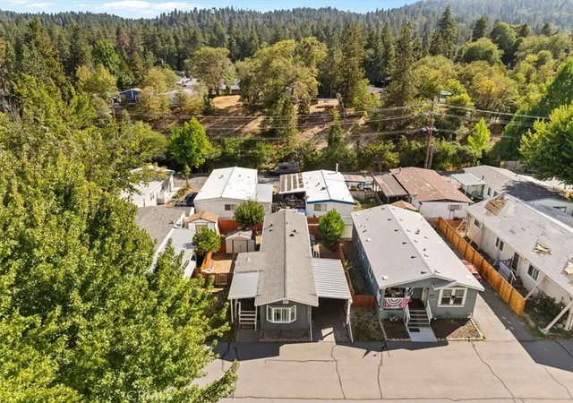 4th image of 22800 Byron, Crestline, CA 92325 | MLS# CV26119465