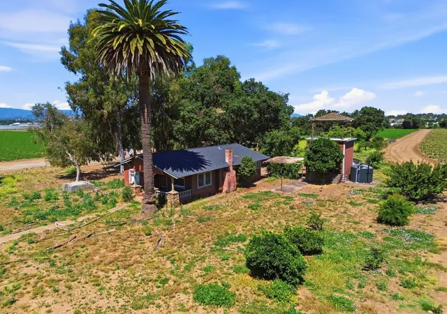 Homes for sale in Gilroy, CA | 3115 Leavesley Rd, Gilroy, CA 95020 | MLS# ML82049434