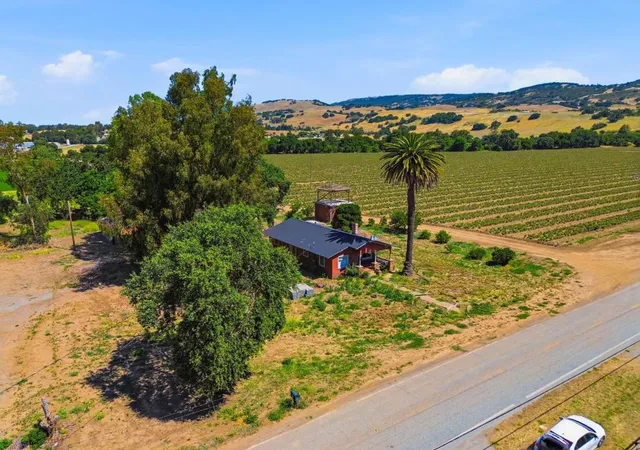Homes for sale in Gilroy, CA | 3115 Leavesley Rd, Gilroy, CA 95020 | MLS# ML82049434