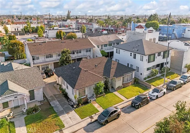 Photo 2 of Multi family home for sale at 2616 Broadway, Huntington Park, CA 90255 | MLS# DW26119091 | Listing updated on 2026-10-08