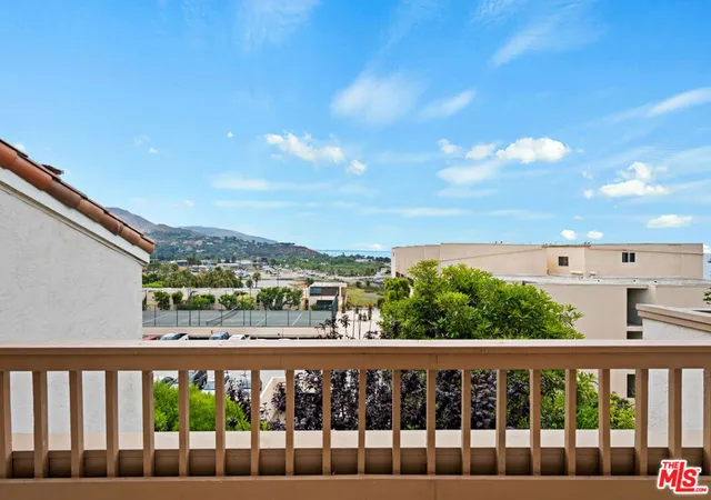 Homes for sale in Malibu, CA | 23908 De Ville Wy #A, Malibu, CA 90265 | MLS# 26841765