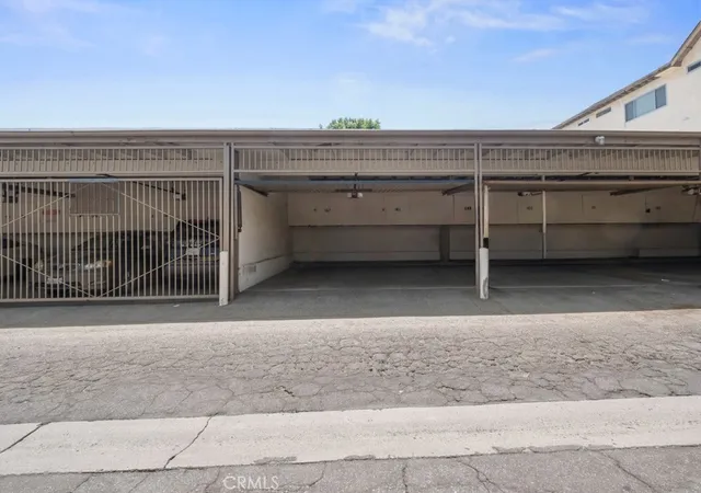 35th image of 18619 Collins #F30, Tarzana, CA 91356 | MLS# SR26117290