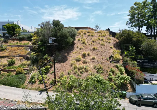 Photo 2 of Land for sale at 8220 Mannix, Los Angeles, CA 90046 | MLS# OC26119540 | Listing updated on 2026-06-04