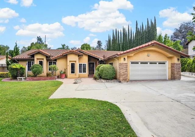 Homes for sale in Escondido, CA | 1654 Candleight Ave, Escondido, CA 92029 | MLS# NDP2605279