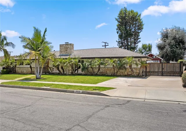 3rd image of 1020 La Serna, La Habra, CA 90631 | MLS# SW26118536