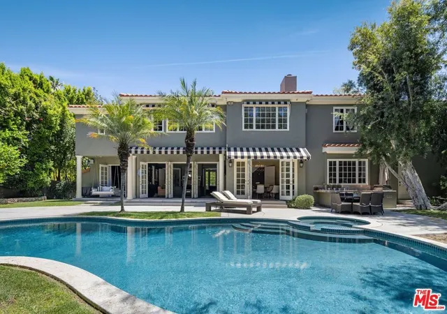 1st image of 5425 Encino Ave, Encino, CA 91316 | MLS# 26838567