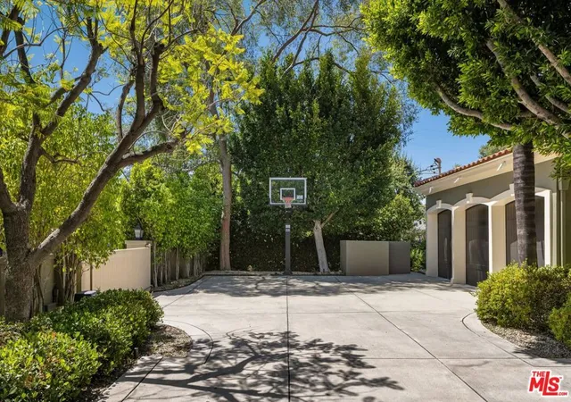 22nd image of 5425 Encino Ave, Encino, CA 91316 | MLS# 26838567