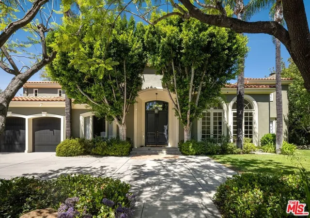 2nd image of 5425 Encino Ave, Encino, CA 91316 | MLS# 26838567