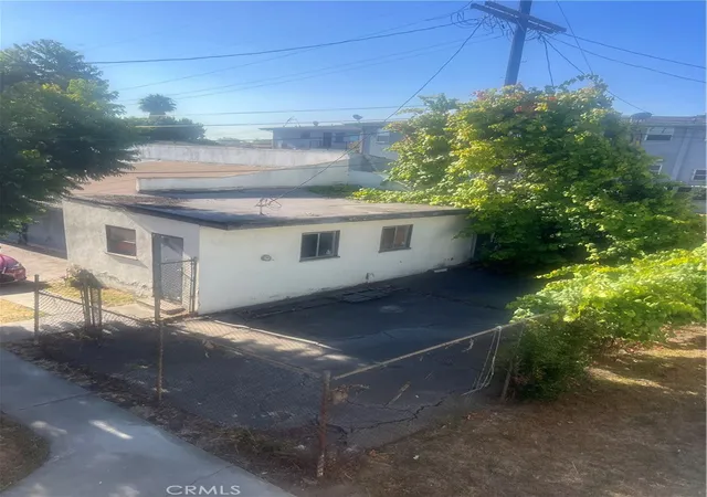 34th image of 7606 1/4 Crensaw Blvd, Los Angeles, CA 90043 | MLS# PW26119643