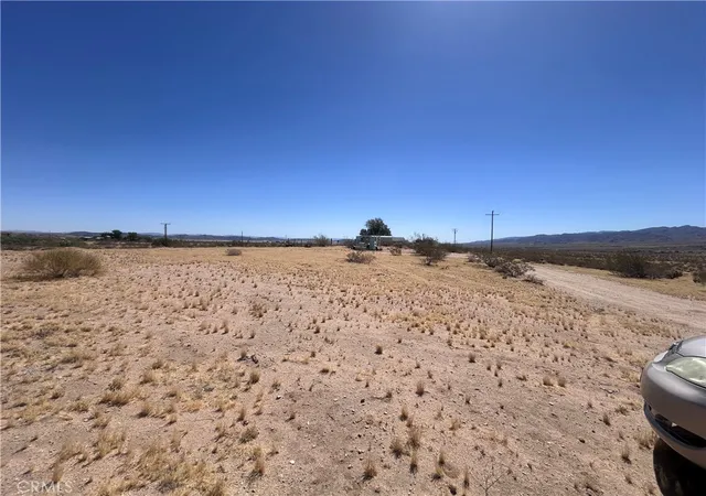 2nd image of 62756 Petunia Dr, Joshua Tree, CA 92252 | MLS# CV26118067
