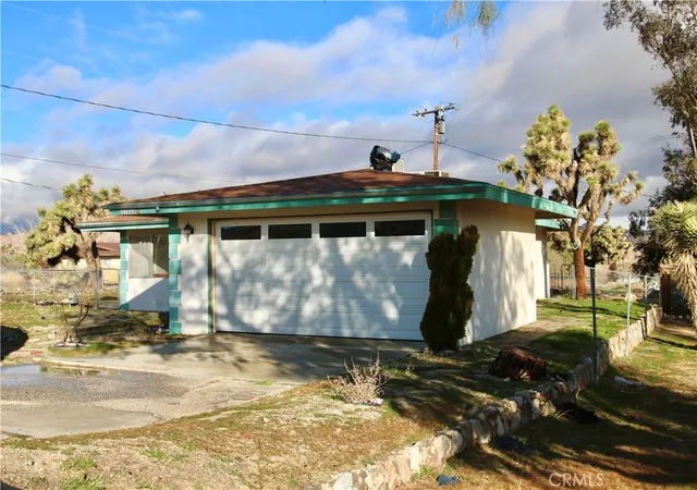 Homes for sale in Yucca Valley, CA | 57136 Navajo Trl, Yucca Valley, CA 92284 | MLS# JT26119720