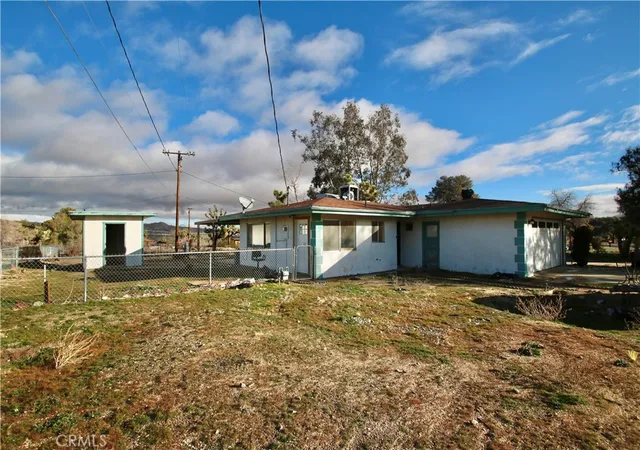Homes for sale in Yucca Valley, CA | 57136 Navajo Trl, Yucca Valley, CA 92284 | MLS# JT26119720
