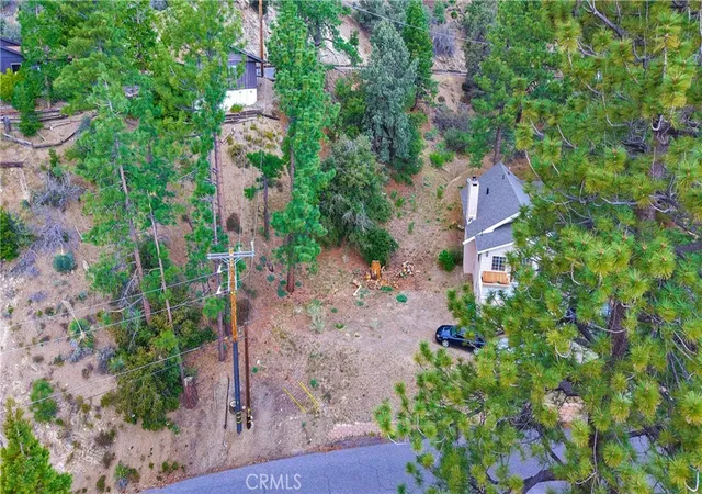 8th image of 1050 Rivera Dr, Wrightwood, CA 92397 | MLS# HD26119748