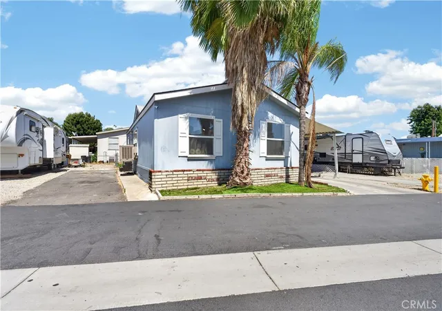 Homes for sale in Hemet, CA | 220 S Elk #37, Hemet, CA 92543 | MLS# IG26119801