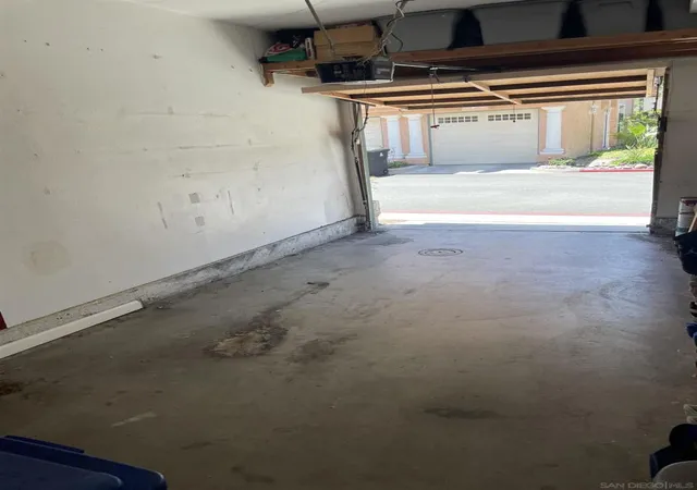 Listing Photo 2 - Condo for sale in building located at 400 Birch Ln, Chula Vista, CA 91910 - Unit #1