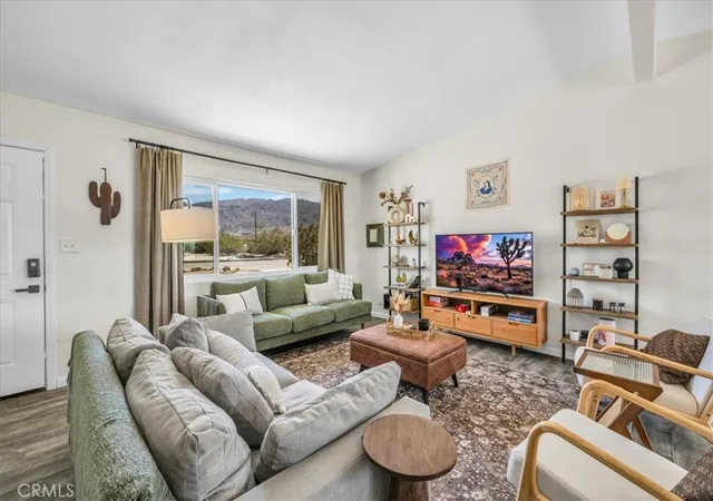 4th image of 74342 Chemehuevi Dr, Twentynine Palms, CA 92277 | MLS# JT26119850