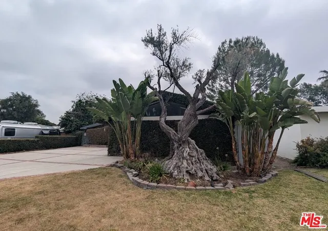 2nd image of 6220 Oakdale Ave, Woodland Hills, CA 91367 | MLS# 26839843