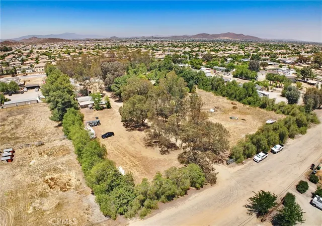 Photo 3 of Single family home for sale at 30925 Old Windmill Rd, Menifee, CA 92584 | MLS# PW26119538 | Listing updated on 2026-06-09