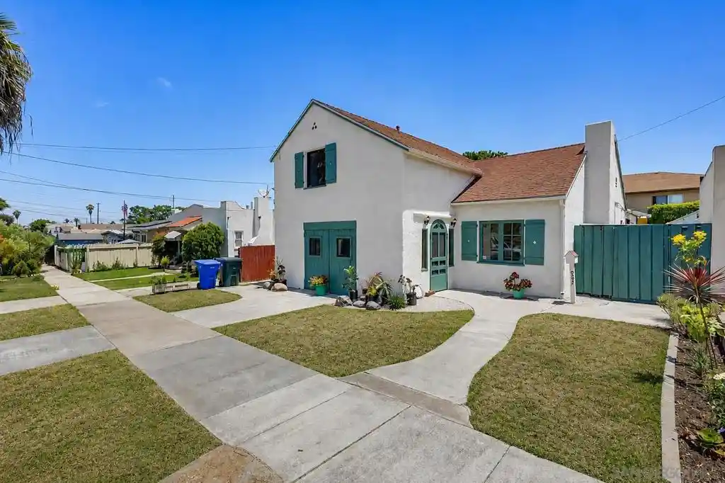 Single family home for sale at 527 K Ave, National City, CA 91950 | MLS# 260013355SD