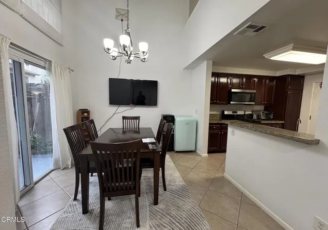5th image of 11337 Dronfield Ter #4, Los Angeles, CA 91331 | MLS# P1-27425