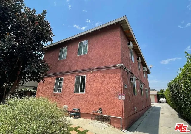 1st image of 2663 Queen St #2663, Los Angeles, CA 90039 | MLS# 26841973
