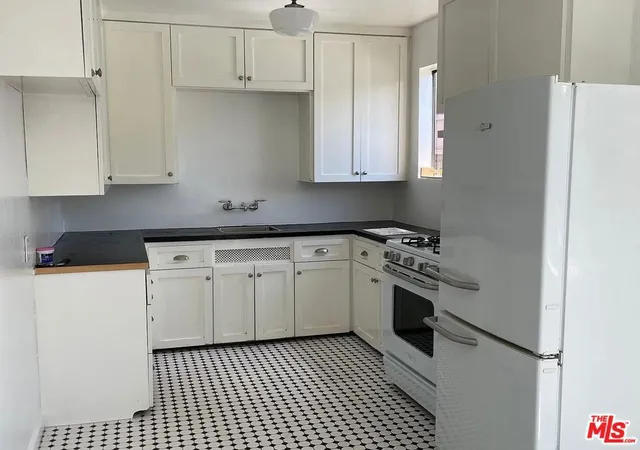 4th image of 2663 Queen St #2663, Los Angeles, CA 90039 | MLS# 26841973