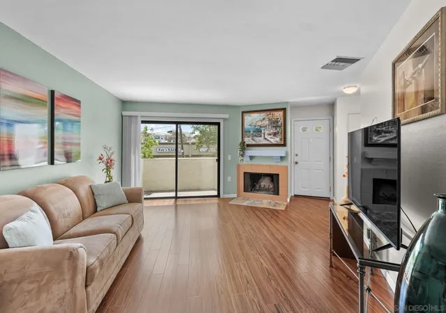 Homes for sale in San Diego, CA | 3823 Caminito Litoral, San Diego, CA 92107