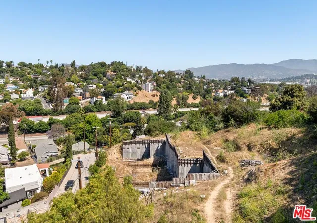 5th image of 2350 N Lake Shore Ave, Los Angeles, CA 90039 | MLS# 26841867
