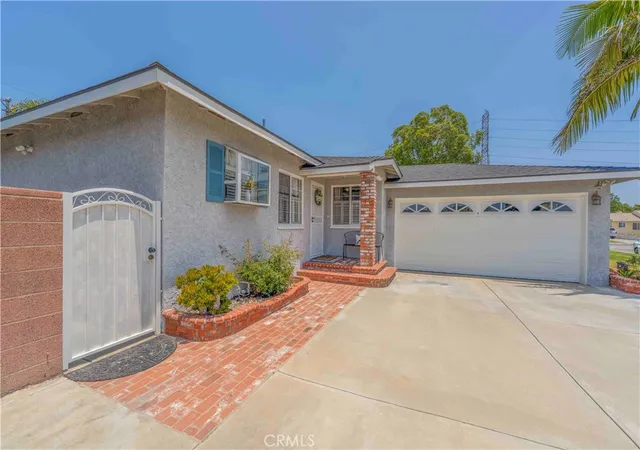 Homes for sale in Bellflower, CA | 10473 Barnwall, Bellflower, CA 90706 | MLS# DW26120008
