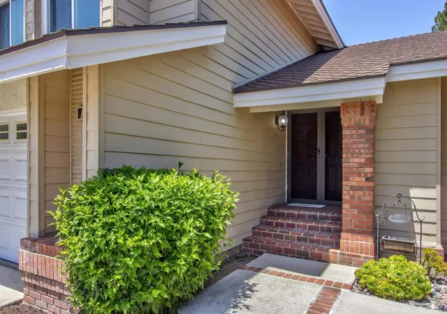 Homes for sale in Vista, CA | 1140 Countrywood Lane, Vista, CA 92081 | MLS# NDP2605294